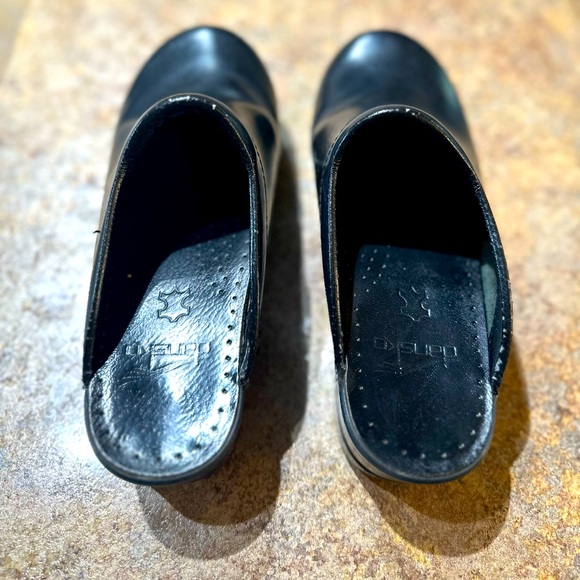 Women’s Dansko Sonja Mules Shoes - Picture 5 of 6